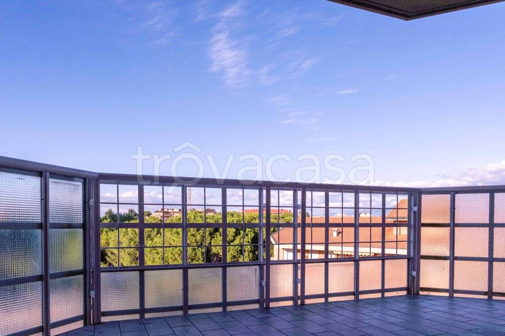 appartamento in vendita a Roma in zona Ponte Mammolo