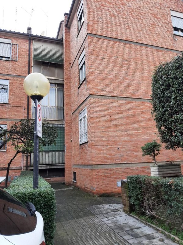 appartamento in vendita a Roma in zona Torre Spaccata