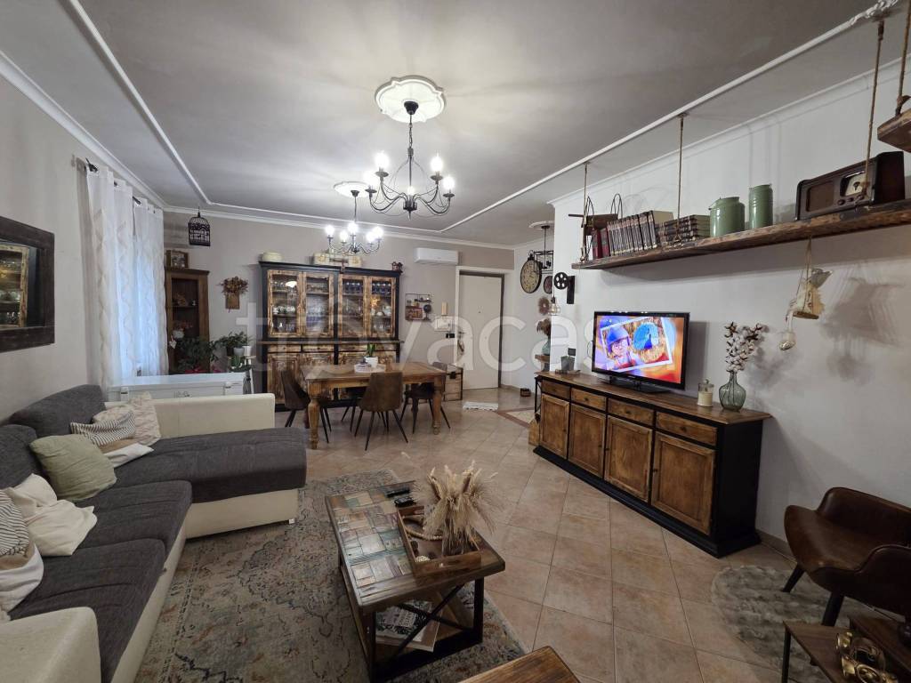 appartamento in vendita a Roma in zona Dragona/Bagnoletto