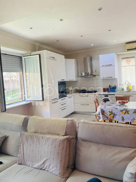 appartamento in vendita a Roma in zona Ostiense