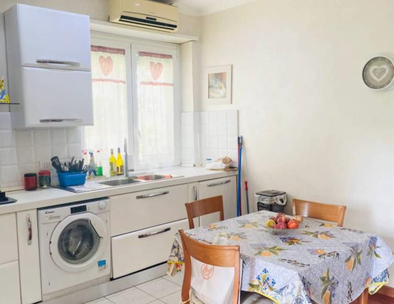 appartamento in vendita a Roma in zona Ostiense