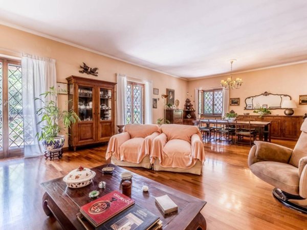 casa indipendente in vendita a Roma in zona Torrino