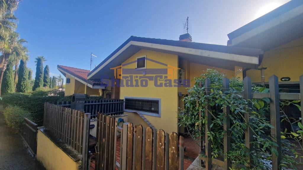 casa indipendente in vendita a Roma in zona Aurelio