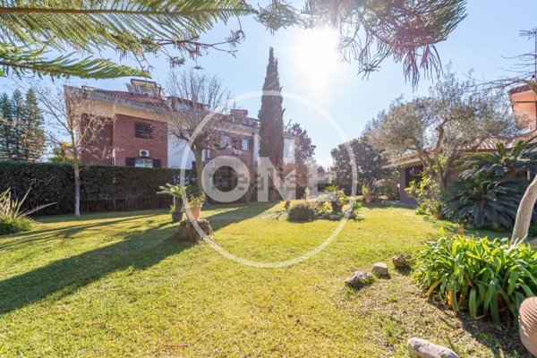 casa indipendente in vendita a Roma in zona Infernetto