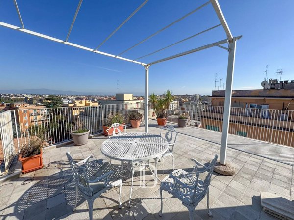 appartamento in vendita a Roma in zona Trieste