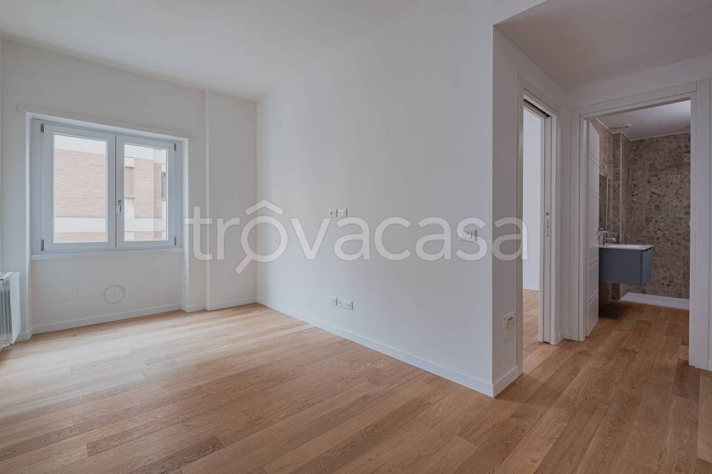 appartamento in vendita a Roma in zona Ardeatino