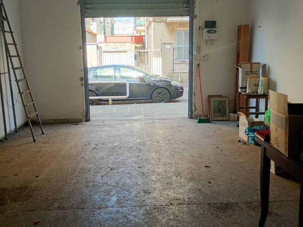 negozio in vendita a Roma in zona Prenestino-Centocelle