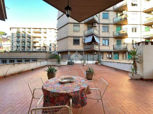 appartamento in vendita a Roma in zona Gianicolense