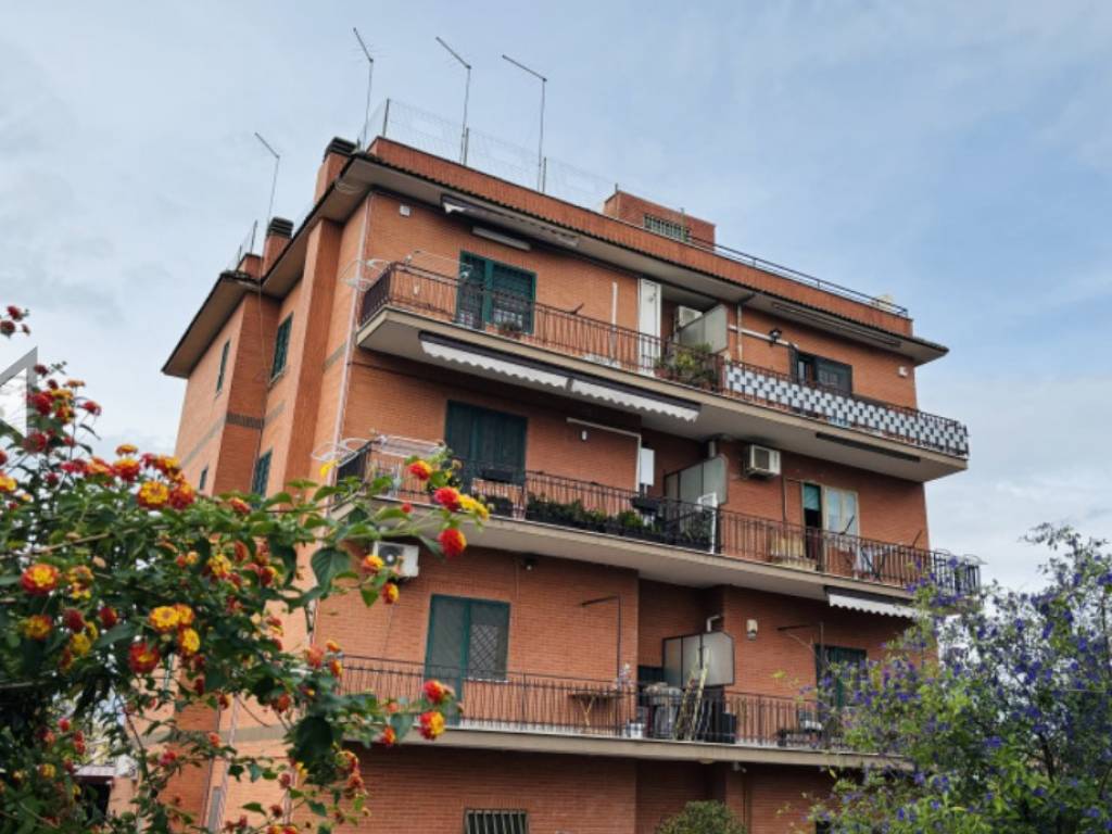 appartamento in vendita a Roma in zona Ottavia