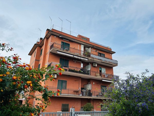 appartamento in vendita a Roma in zona Ottavia