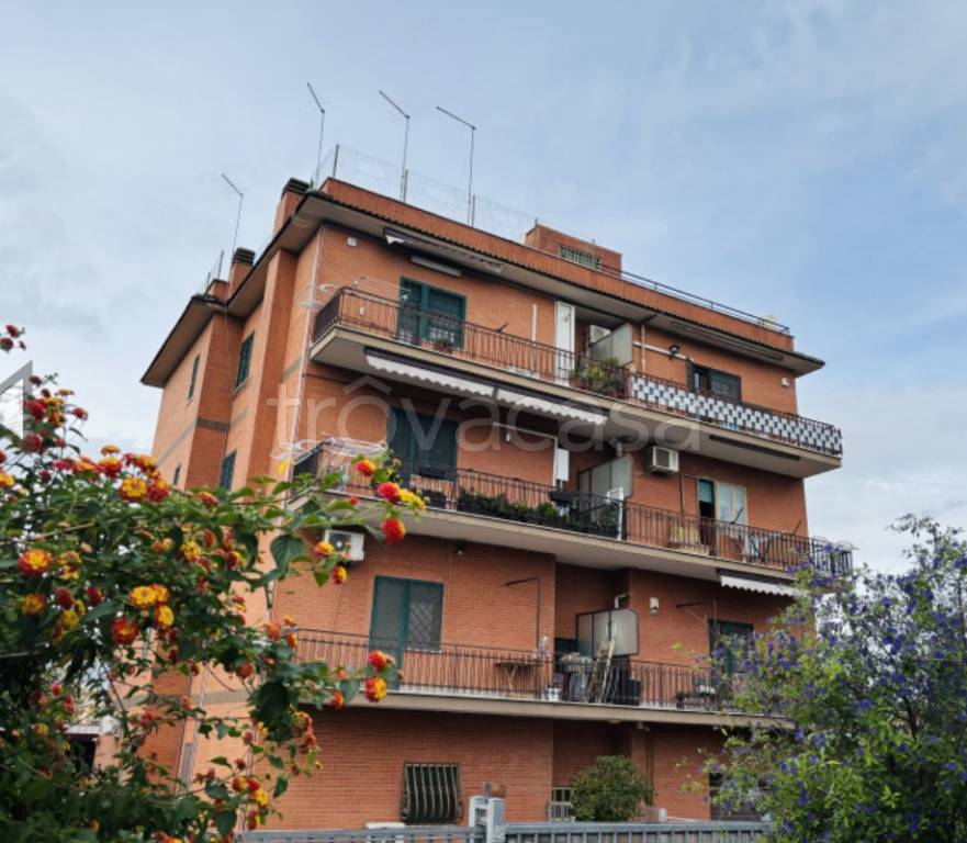 appartamento in vendita a Roma in zona Ottavia