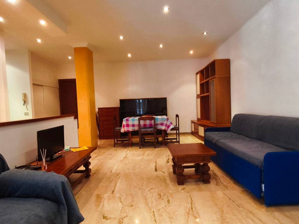 appartamento in vendita a Roma in zona Trastevere