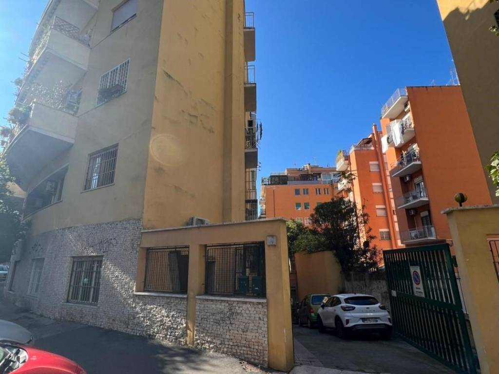appartamento in vendita a Roma in zona Nomentano