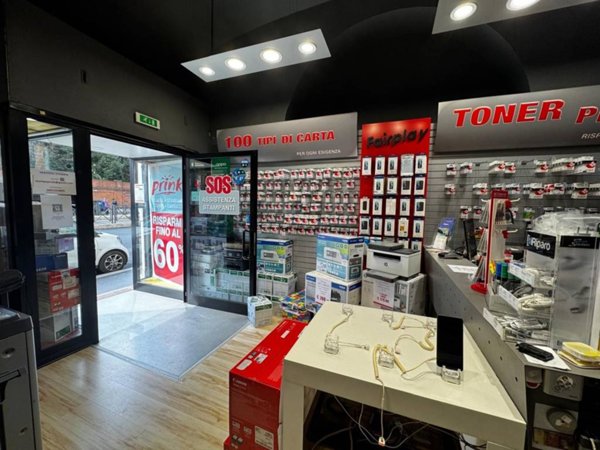 negozio in vendita a Roma in zona Trieste