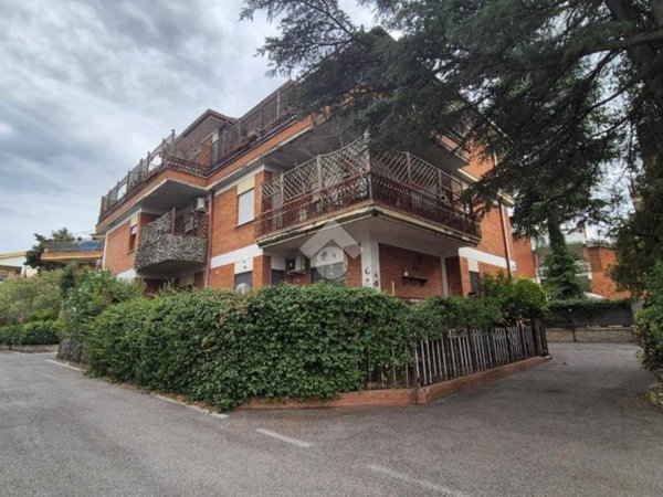 appartamento in vendita a Roma in zona Romanina