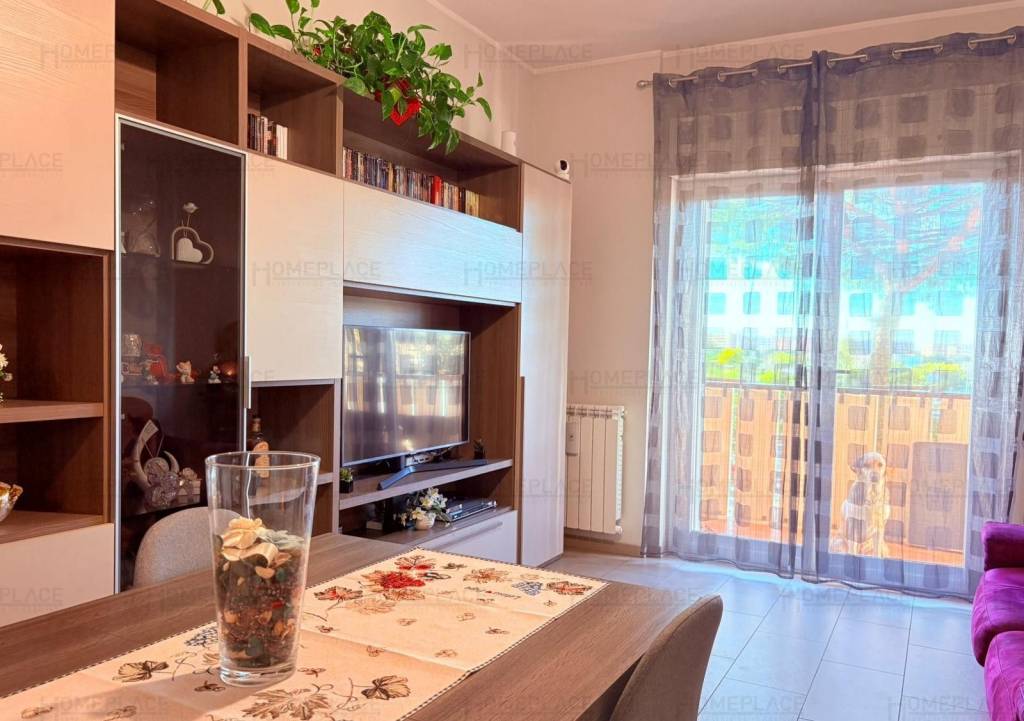 appartamento in vendita a Roma in zona Cinecittà