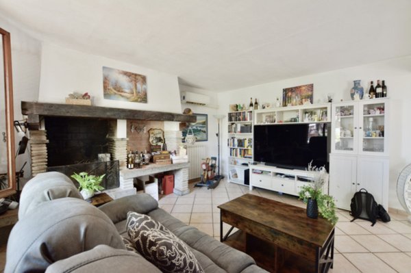 appartamento in vendita a Roma in zona Tre Pini - Poggio dei Fiori