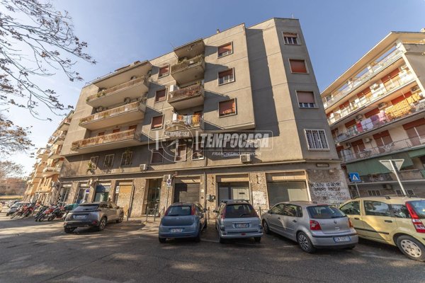 appartamento in vendita a Roma in zona Tuscolano