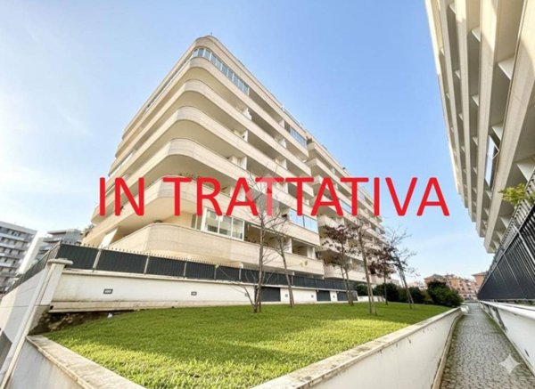 appartamento in vendita a Roma in zona Fonte Laurentina