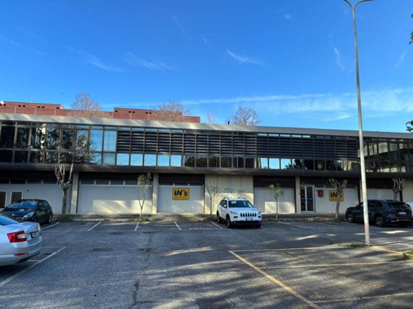 negozio in vendita a Roma in zona Giuliano Dalmata