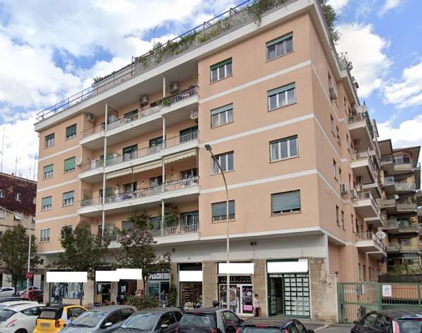 negozio in vendita a Roma in zona Gianicolense