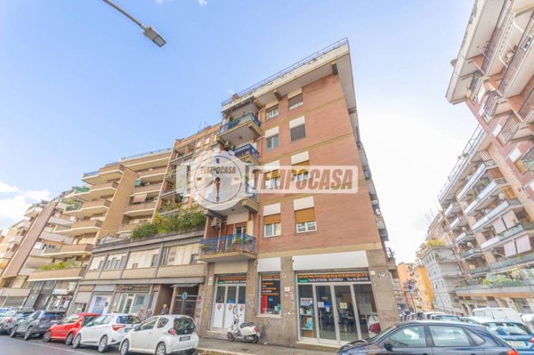 negozio in vendita a Roma in zona Pietralata