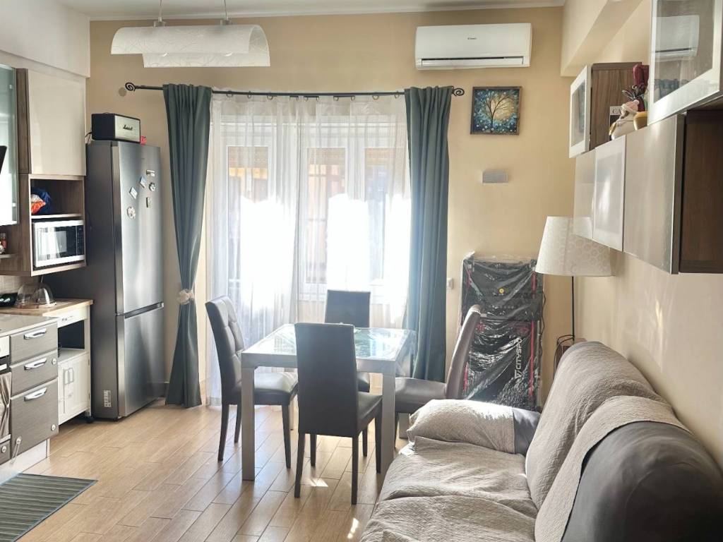 appartamento in vendita a Roma in zona Torre Maura