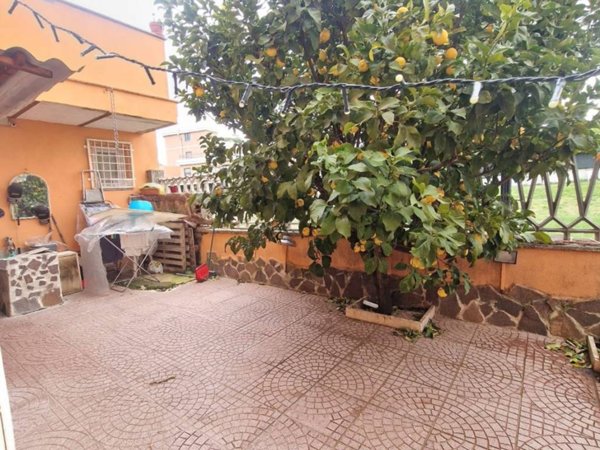 appartamento in vendita a Roma in zona Tor Bella Monaca