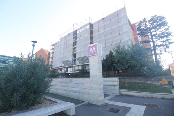 appartamento in vendita a Roma in zona Torre Spaccata