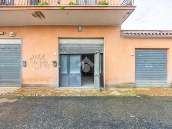 appartamento in vendita a Roma in zona Finocchio