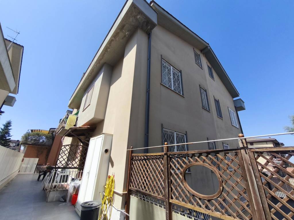 casa indipendente in vendita a Roma in zona Casalotti