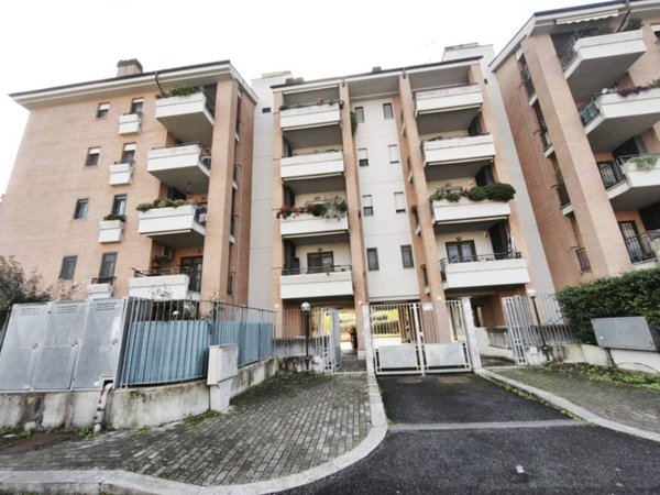 appartamento in vendita a Roma in zona Casalotti