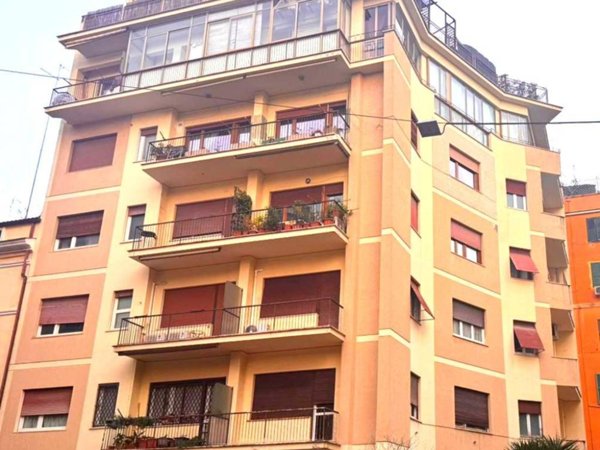 appartamento in vendita a Roma in zona Nomentano