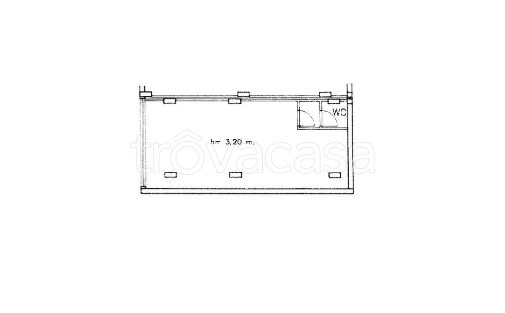 negozio in vendita a Roma in zona Colle del Sole