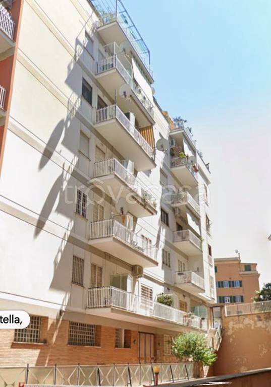 appartamento in vendita a Roma in zona Ponte Mammolo