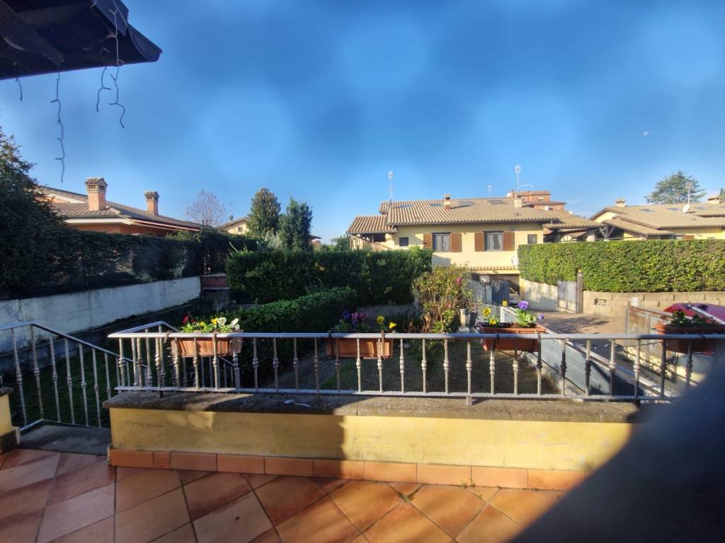 casa indipendente in vendita a Roma in zona Massimina/Casal Lumbroso