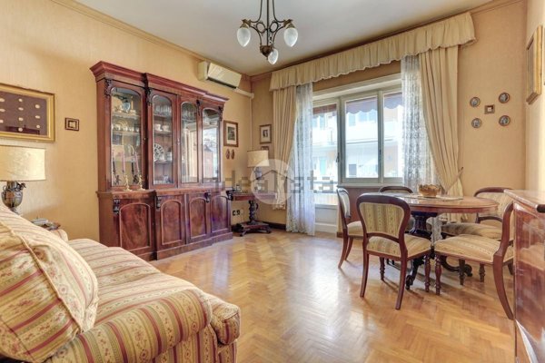 appartamento in vendita a Roma in zona Appio Latino