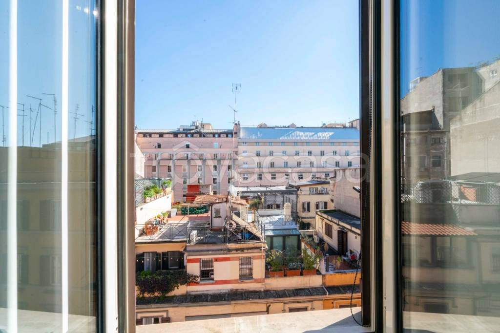 appartamento in vendita a Roma in zona Esquilino