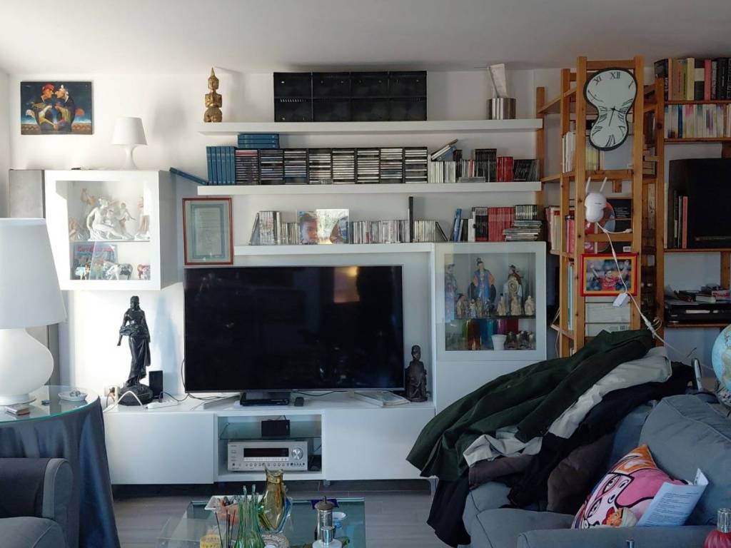 appartamento in vendita a Roma in zona Torrione Cerquetta