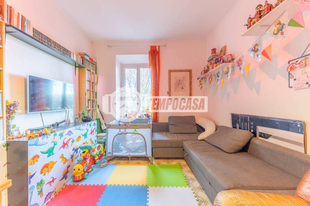 appartamento in vendita a Roma in zona Ostiense