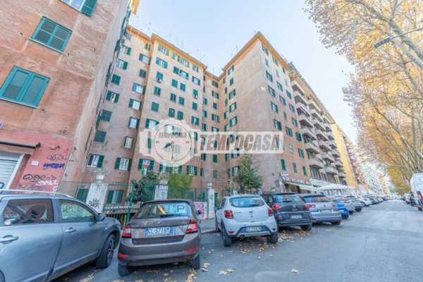 appartamento in vendita a Roma in zona Ostiense