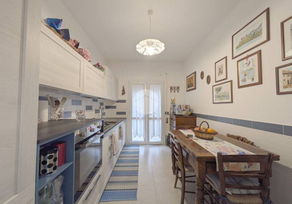 appartamento in vendita a Roma in zona Casal Morena