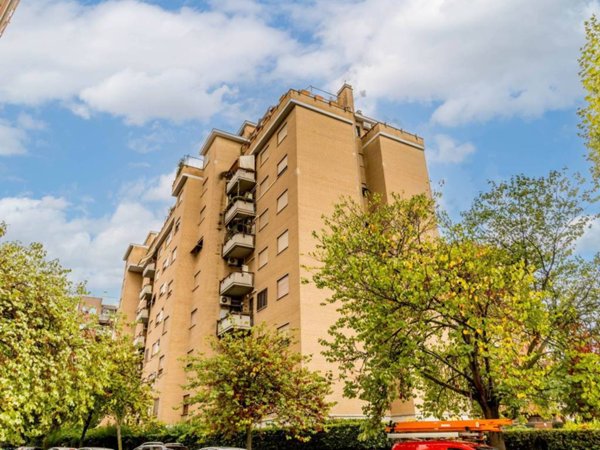 appartamento in vendita a Roma in zona Cinecittà