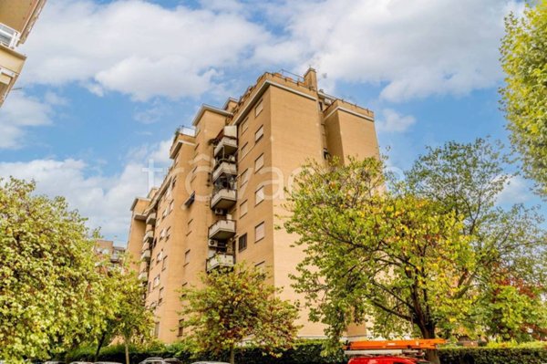 appartamento in vendita a Roma in zona Cinecittà