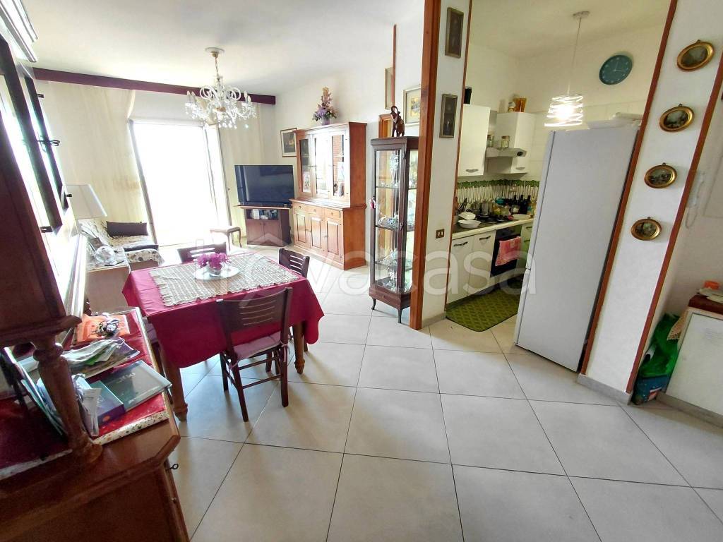 appartamento in vendita a Roma in zona Castel Fusano