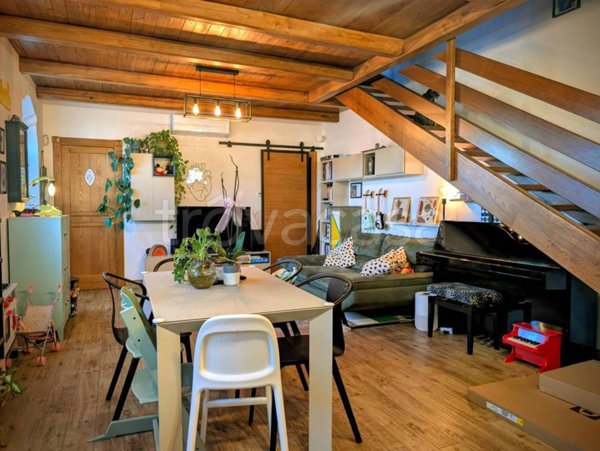 casa indipendente in vendita a Roma in zona Mezzocammino