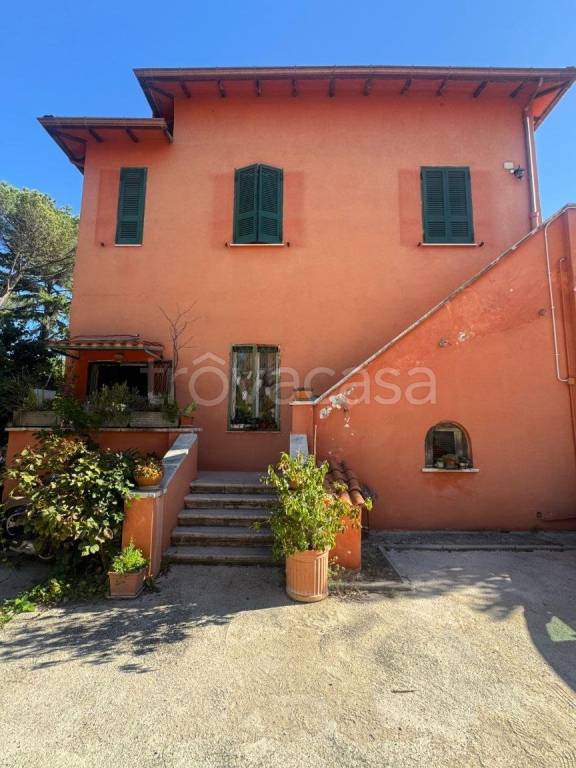 appartamento in vendita a Roma in zona Tomba di Nerone