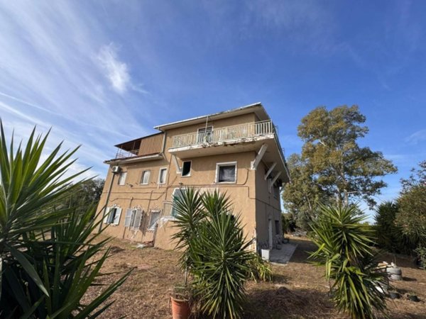 casa indipendente in vendita a Roma in zona Cesano