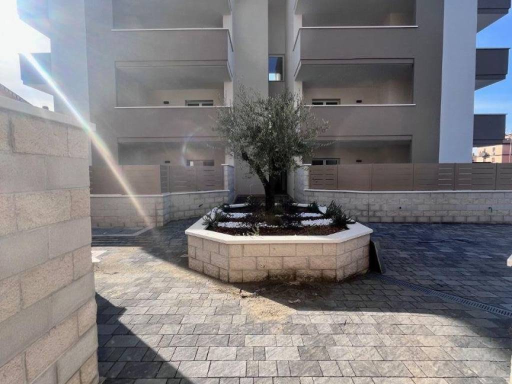 appartamento in vendita a Roma in zona Romanina