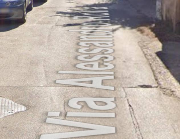 pentavano in vendita a Roma in zona Infernetto